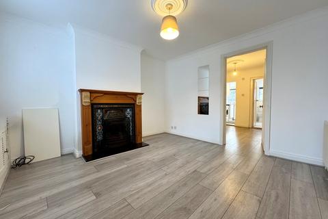 2 bedroom terraced house to rent, Anchor Street, Chelmsford, CM2 0JY
