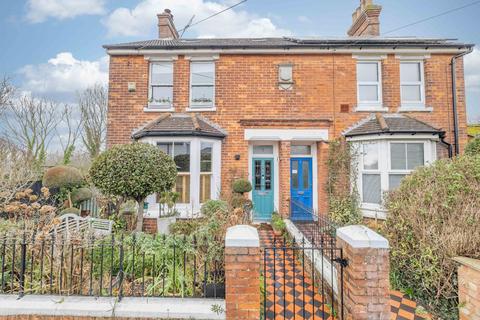 undefined, Kings Avenue, Ashford, Kent, TN23