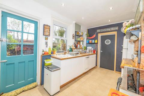 undefined, Kings Avenue, Ashford, Kent, TN23