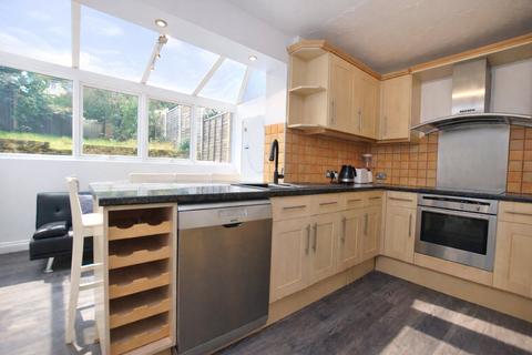 undefined, Woodside Road, Guildford, Surrey, GU2