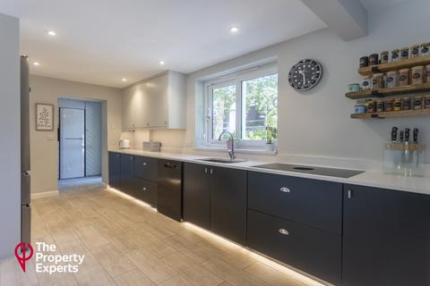 undefined, Priory Close, Fleet, GU51