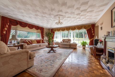 undefined, Hophurst Hill, Crawley RH10