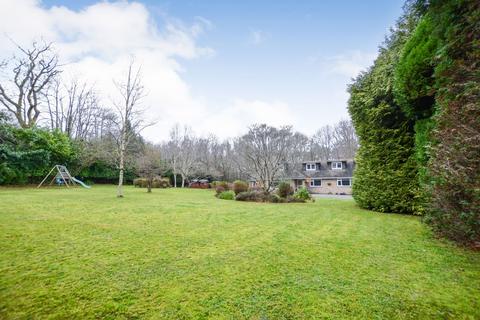 undefined, Hophurst Hill, Crawley RH10