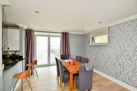 2 bedroom apartment for sale, Orchard Street, Maidstone ME15
