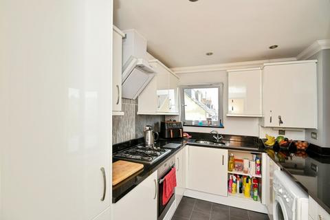 2 bedroom apartment for sale, Orchard Street, Maidstone ME15