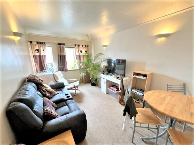 Living room2.jpg