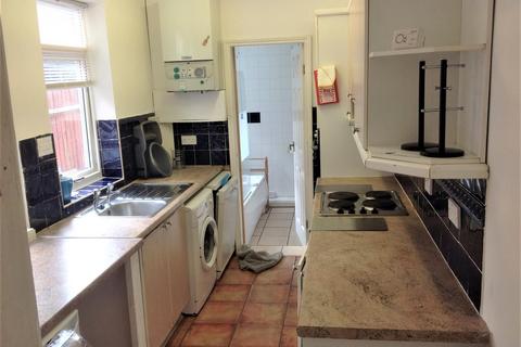 5 bedroom terraced house to rent, Dawlish Road, Birmingham
