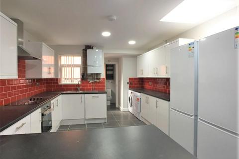 5 bedroom terraced house to rent, Lime Avenue, Selly Oak, Birmingham