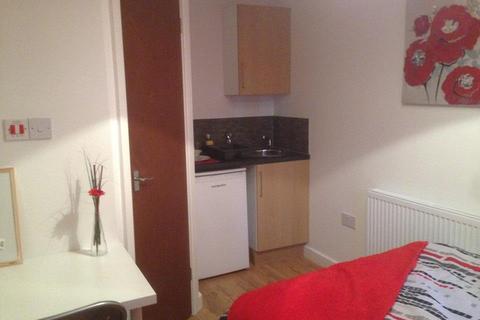 undefined, Flat 2, 64 Bantock Way, Harborne, Birmingham