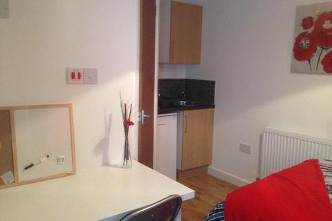 undefined, Flat 2, 64 Bantock Way, Harborne, Birmingham