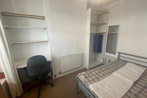5 bedroom terraced house to rent, Rookery Road, Selly Oak, Birmingham