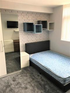 6 bedroom terraced house to rent, 5 Exeter Road, Selly Oak, Birmingham