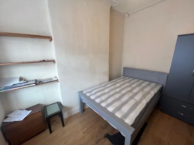 Bed6.jpg