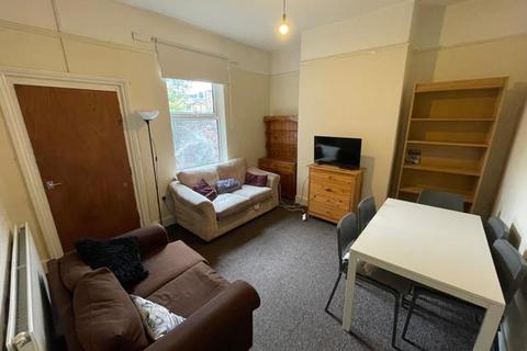 5 bedroom terraced house to rent, 664 Bristol Road, Selly Oak, Birmingham