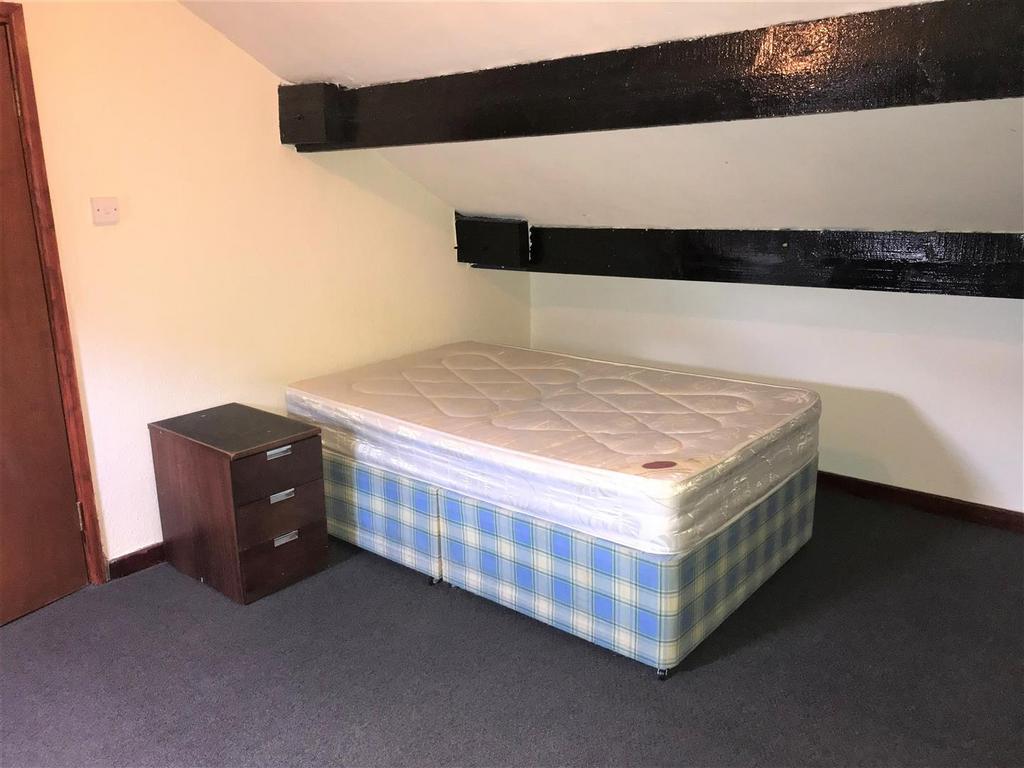 BEDROOM 4.jpg