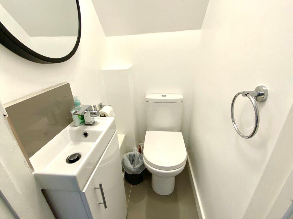 65 GR Downstiar WC Pic 2.jpeg