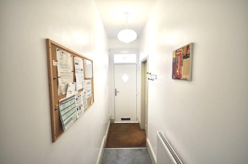 Hallway 1.jpeg