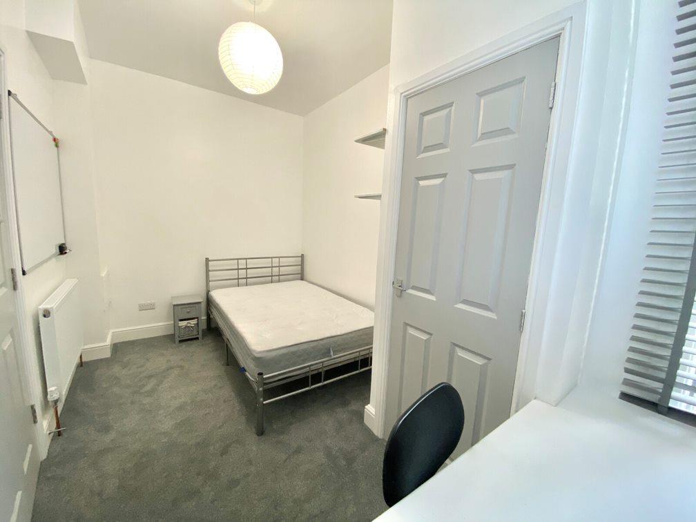 Bedroom 1. Picture 1.jpeg