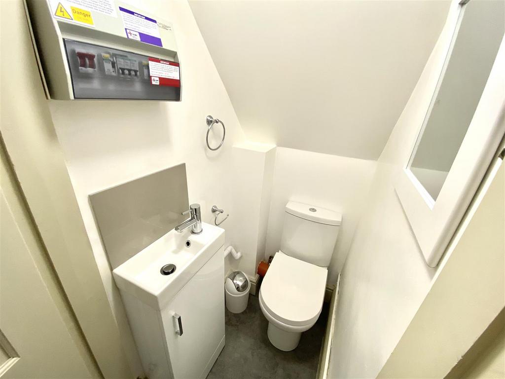 Toilet. Picture 2 - Copy.jpeg