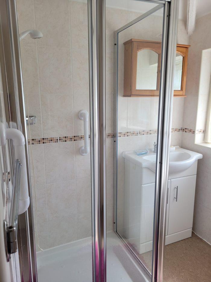 Shower.jpg
