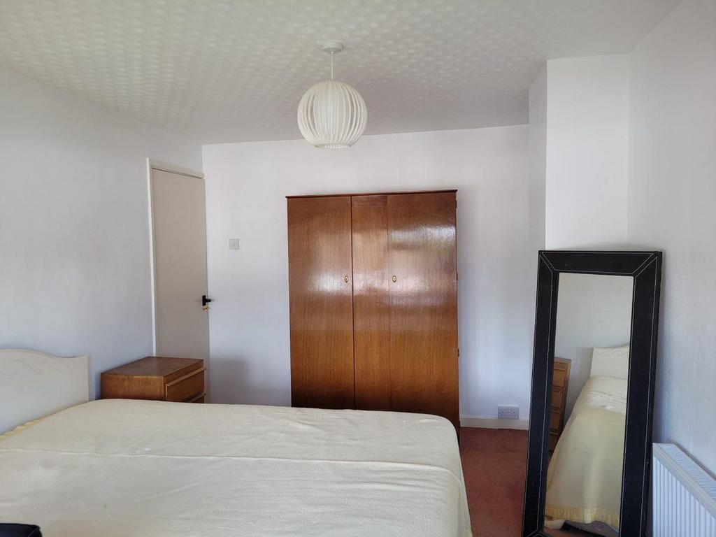 Bedroom2 - Copy.jpg