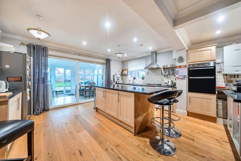 undefined, Daneswood Avenue, London