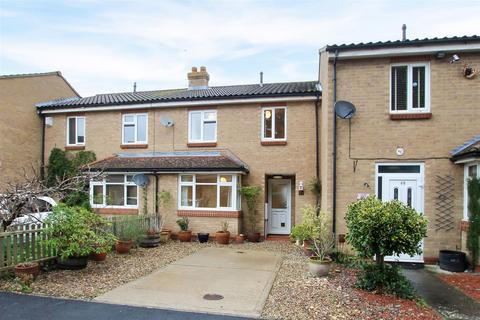 2 bedroom terraced house to rent, Hulatt Road, Cambridge CB1