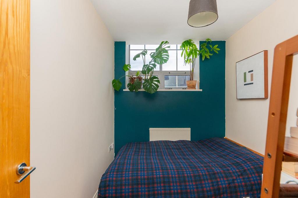 0 T9 OWSG - Bedroom E.jpg