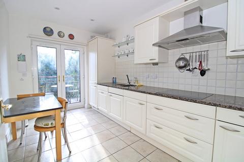 3 bedroom flat for sale, Wickham Road, Beckenham, BR3