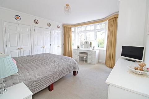 3 bedroom flat for sale, Wickham Road, Beckenham, BR3