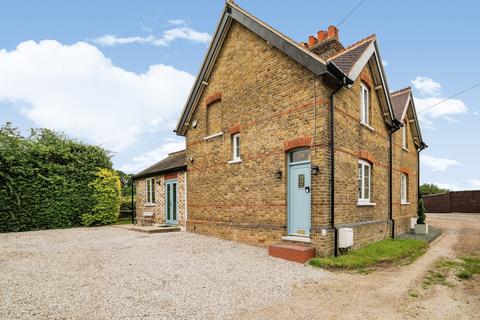 2 bedroom semi-detached house for sale, Woodgreen Road, Waltham Abbey, EN9