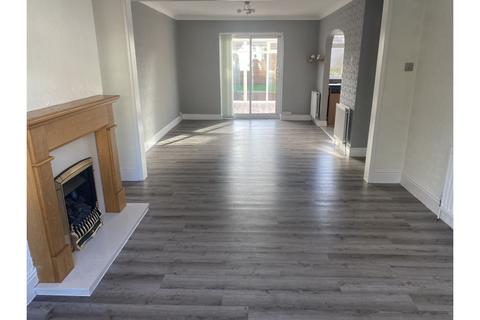 3 bedroom semi-detached house for sale, Elms Vale Road, Dover, CT17