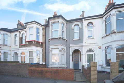 4 bedroom terraced house for sale, St. Saviours Road, Croydon, CR0
