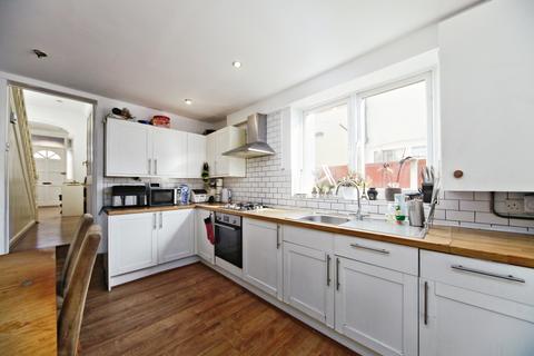 4 bedroom terraced house for sale, St. Saviours Road, Croydon, CR0
