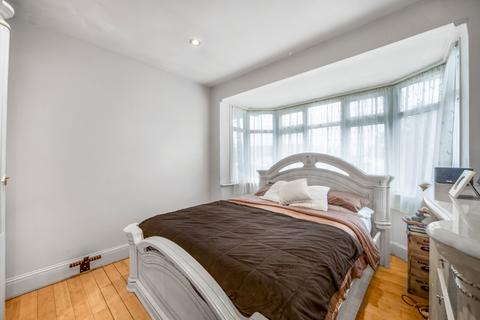 4 bedroom semi-detached house for sale, Logan Close, Enfield, EN3