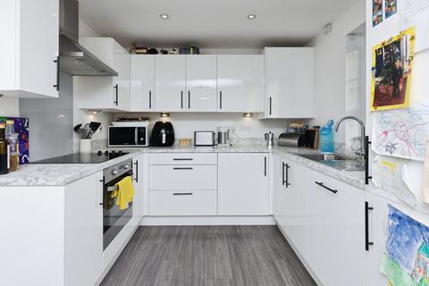 3 bedroom semi-detached house for sale, Greenside Close, Harrogate, HG1