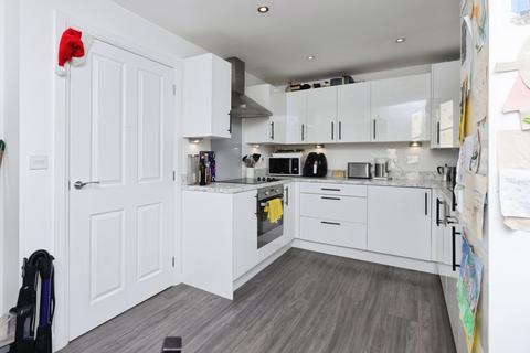 3 bedroom semi-detached house for sale, Greenside Close, Harrogate, HG1