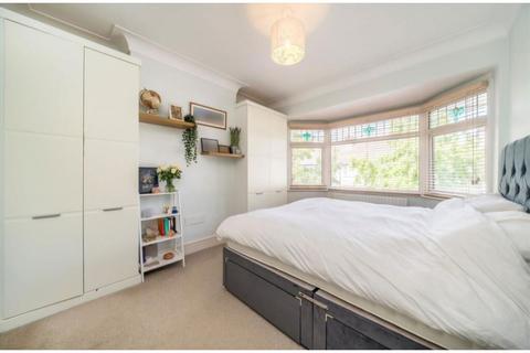 5 bedroom terraced house for sale, Gorringe Park Avenue, Mitcham, CR4