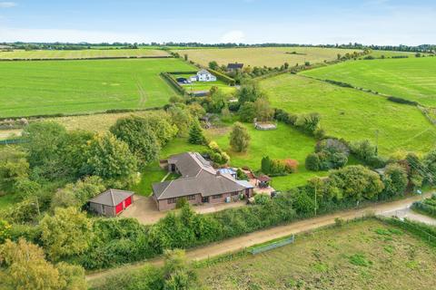 7 bedroom detached bungalow for sale, Forge Lane, Sutton, CT15