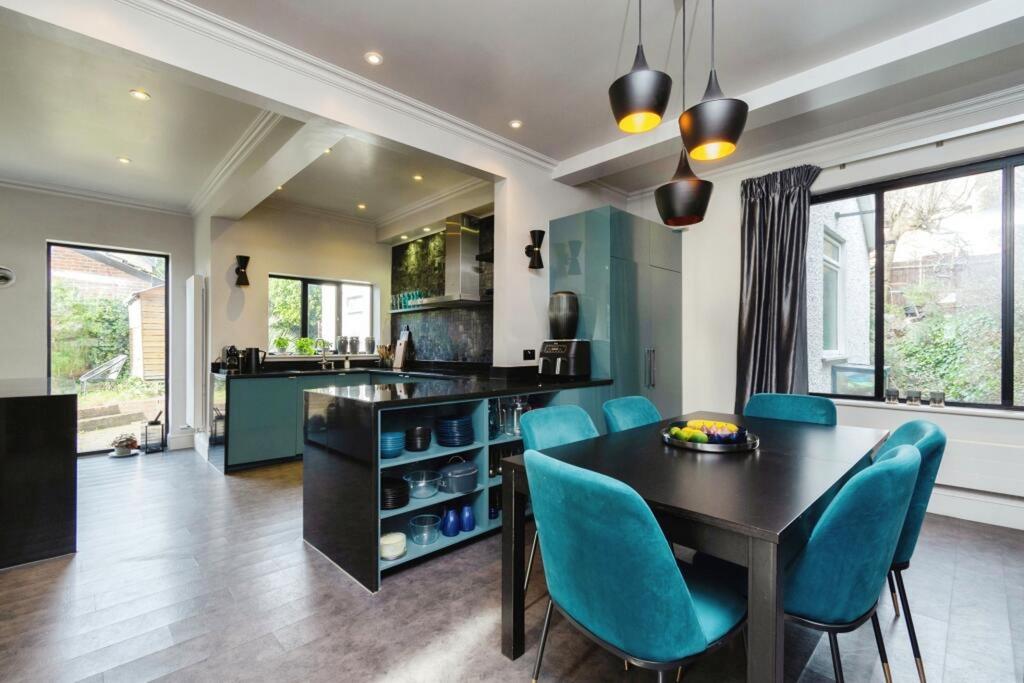 Open-plan living area, open plan living
