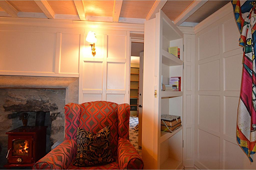 Snug / Sitting Room