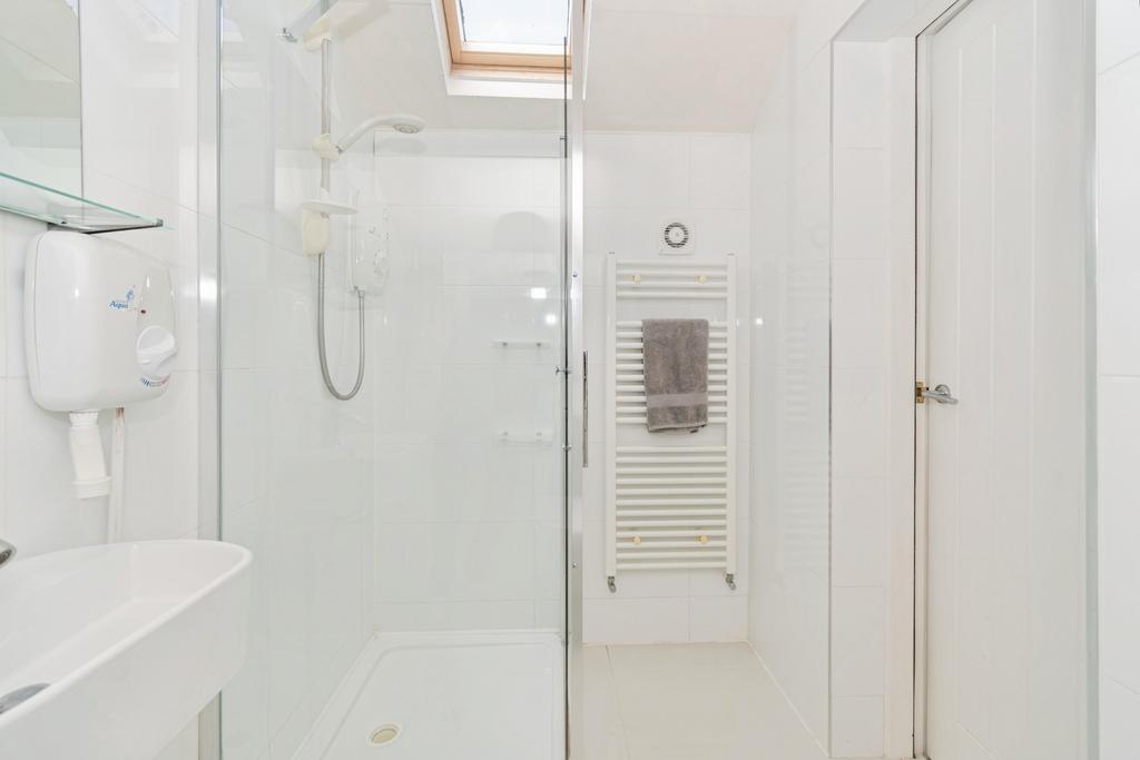 En-suite One