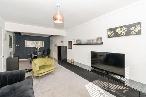 3 bedroom terraced house for sale, Haworth  Road, Bradford, BD15