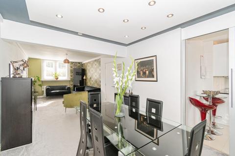3 bedroom terraced house for sale, Haworth  Road, Bradford, BD15