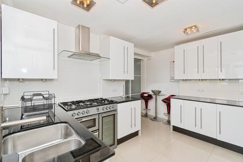3 bedroom terraced house for sale, Haworth  Road, Bradford, BD15
