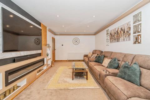 undefined, Chippendale Rise, Bradford, BD8