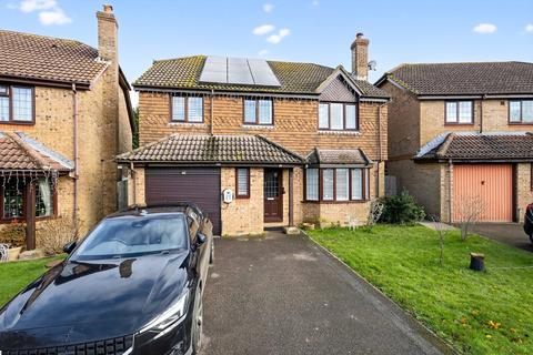 4 bedroom detached house for sale, Coopers Way, Hailsham, BN27