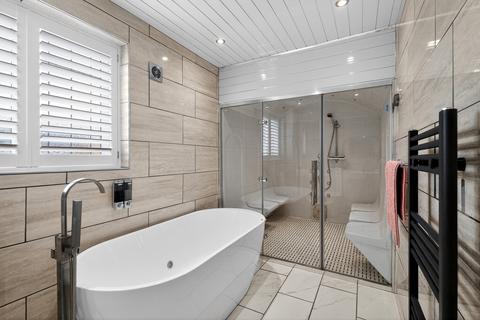 4 bedroom detached house for sale, Coopers Way, Hailsham, BN27
