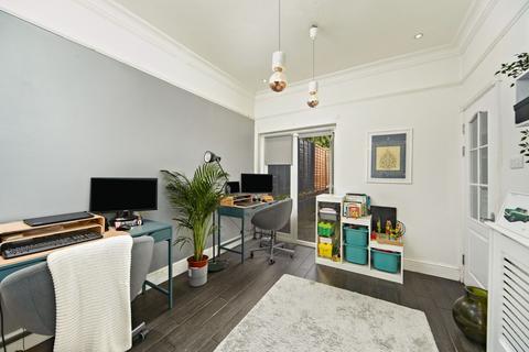 3 bedroom terraced house for sale, Grange Park Road, Thornton Heath, CR7