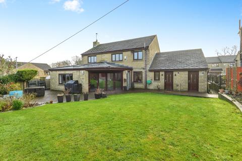 4 bedroom detached house for sale, Scholes Lane, Cleckheaton, BD19